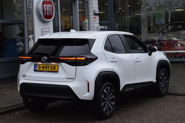 Toyota YARIS Cross 1.5 Hybrid Team D|Stuur+stoelverw.|Camera|Carplay