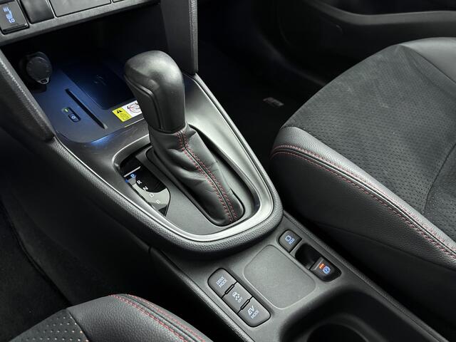 Toyota YARIS Cross 1.5 Hybrid GR Sport | Apple Carplay | Parkeercamera | Stoelverwarming |