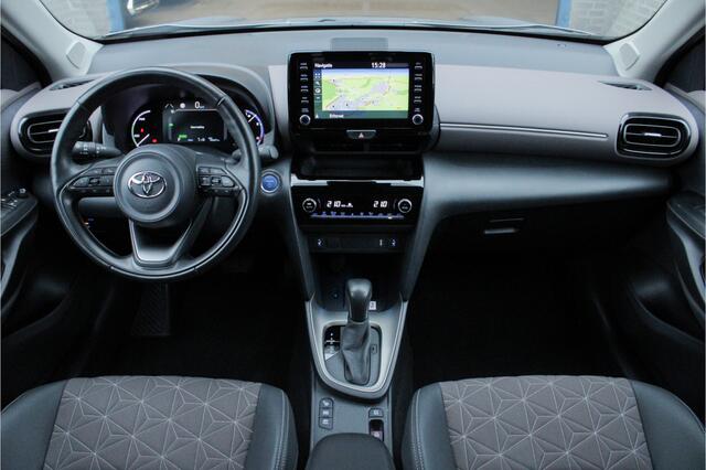 Toyota YARIS Cross 1.5 Hybrid Executive |leder|360 camera|voorruitverwarming|elek klep|