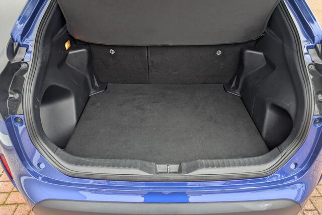 Toyota YARIS Cross 1.5 Hybrid First Edition Automaat, Achteruitrijcamera, Navigatie met Android Auto & Apple Carplay