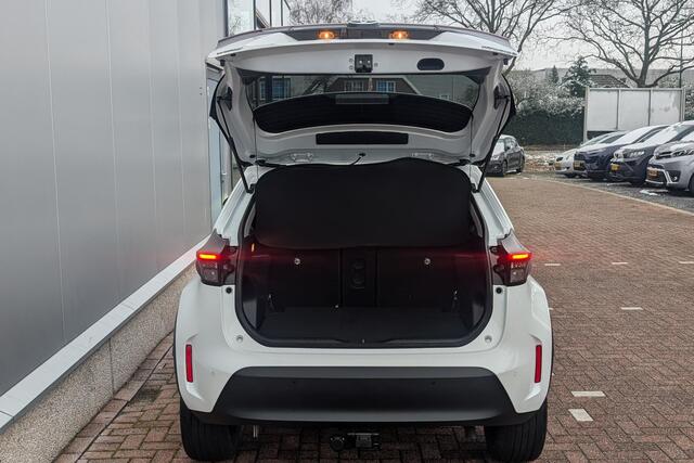 Toyota YARIS Cross 1.5 Hybrid Executive Trekhaak- 1e eigenaar- stoelverwarming-parkeersensoren