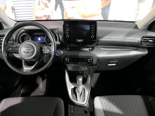 Toyota YARIS 1.5 Hybrid Business Plus - Occasion Lease vanaf ¤634 p/m - Camera - Apple carplay & Android auto - Navi