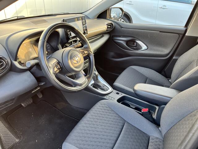 Toyota YARIS 1.5 Hybrid Active NL Auto All Season Apple Carplay Cruise