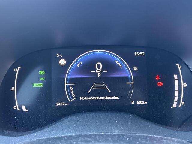 Toyota YARIS Cross 1.5 Hybrid 115 Dynamic **DODEHOEK DETECTIE/ STUURVERWARMING/ PARKEERSENSOREN/ GARANTIE**