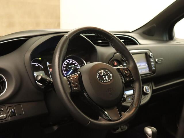 Toyota YARIS 1.5 Hybrid Business - ORIGINEEL NEDERLANDSE AUTO - AIRCO - ELEKTRISCHE RAMEN VOORZIJDE - CENTRALE DEURVERGRENDELING - LED DAGRIJVERLICHTING - MULTIFUNCTIONEEL STUURWIEL - CRUISE CONTROL - NAVIGATIE - BLUETOOTH