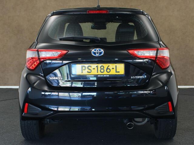 Toyota YARIS 1.5 Hybrid Business - ORIGINEEL NEDERLANDSE AUTO - AIRCO - ELEKTRISCHE RAMEN VOORZIJDE - CENTRALE DEURVERGRENDELING - LED DAGRIJVERLICHTING - MULTIFUNCTIONEEL STUURWIEL - CRUISE CONTROL - NAVIGATIE - BLUETOOTH