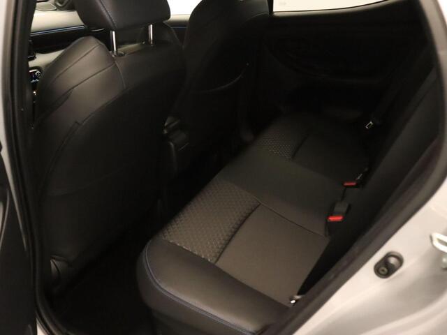 Toyota YARIS 1.5 Hybrid 130 Launch Edition - ORIGINEEL NEDERLANDSE AUTO - JBL PREMIUM AUDIO INSTALLATIE - DODEHOEKDETECTIE - HEAD UP DISPLAY - PARKEERSENSOREN VOOR + ACHTER - ADAPTIEVE CRUISE CONTROL - STUUR-/STOELVERWARMING - BI-TONE LAK - CAMERA