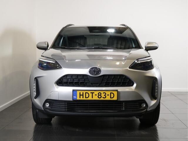 Toyota YARIS Cross 1.5 Hybrid 115 First Edition | Stuur / Stoelverwarming | Dode-hoek |