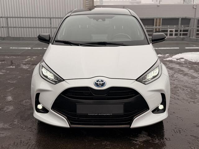 Toyota YARIS 1.5 Hybrid Executive Panoramadak, Dodehoekdetectie, HUD, LMV, LED, Stoelverwarming, Navigatie,