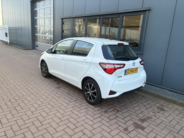 Toyota YARIS 1.0 VVT-i Connect 5-drs. CAMERA/CARPLAY/CLIMA/15INCH