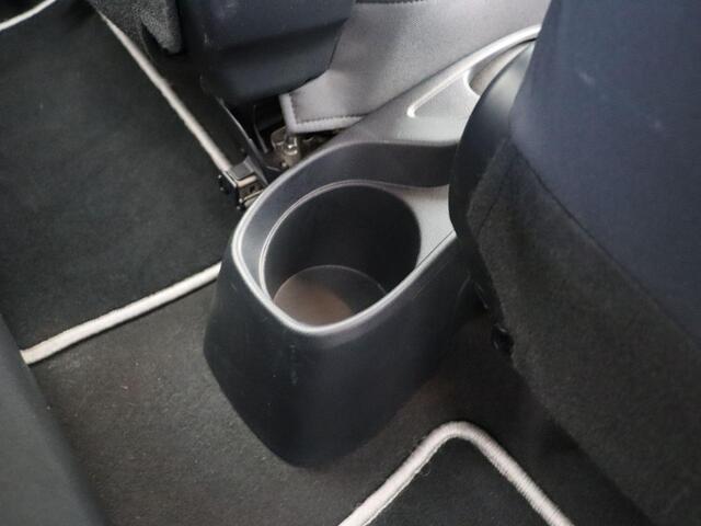 Toyota YARIS 1.5 Hybrid Design Sport | Achteruitrijcamera | Climate Control | Cruise Control |