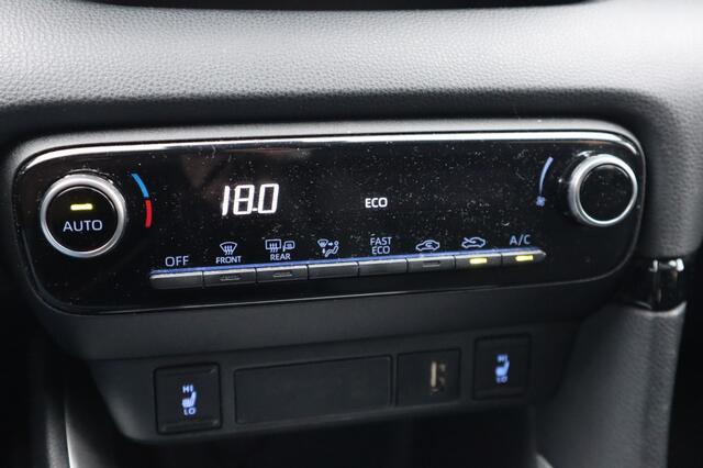 Toyota YARIS 1.5 Hybid Dynamic Keyless | Stoelverwarming | AllSeasons