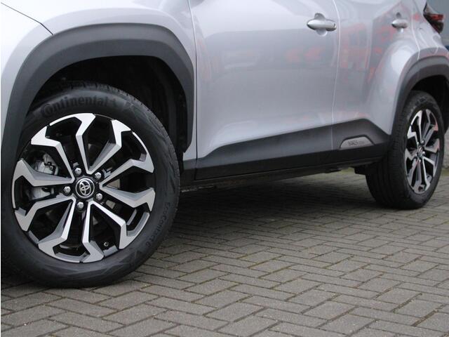 Toyota YARIS Cross 1.5 Hybrid Dynamic Trekhaak, Voorruit- en Stuurverwarming, Adaptieve Cruise en Climate Control