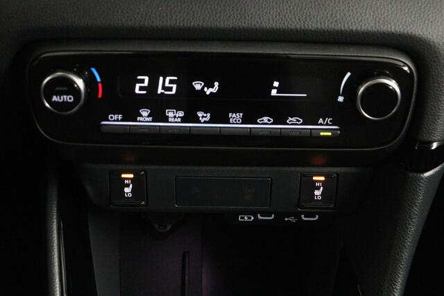 Toyota YARIS 1.5 Hybrid 115 Dynamic | Comfort Pack | Apple Carplay/Android Auto | voorstoel en stuur verwarmd |