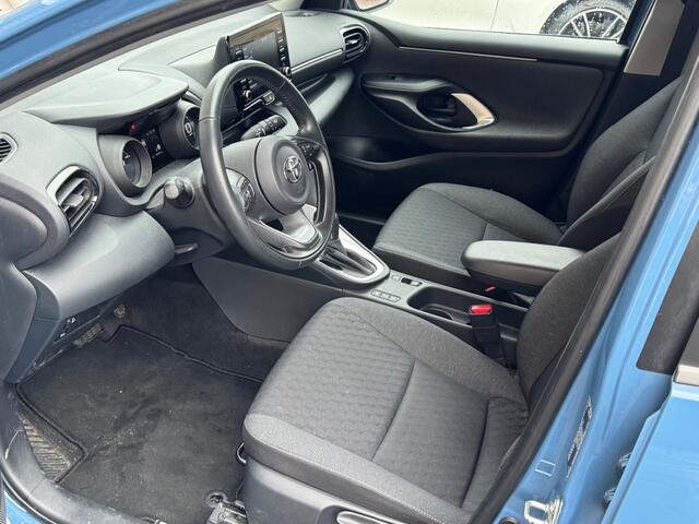 Toyota YARIS 1.5 HYBRID DYNAMIC CAMERA/LED/CARPLAY/ACC-CRUISE/NL-AUTO/1 EIG.