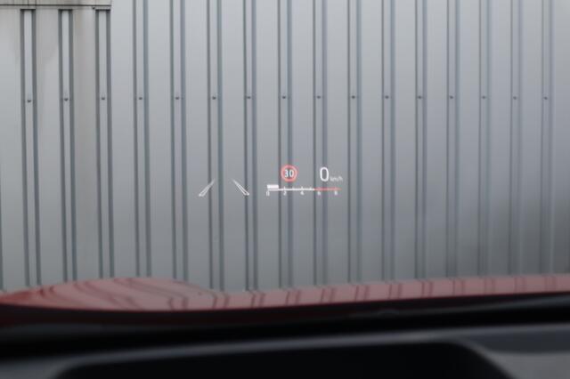 Toyota YARIS Cross 1.5 Hybrid Adventure Electr. A-klep | Stuur en stoelverwarming