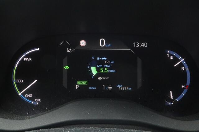 Toyota YARIS Cross 1.5 Hybrid Adventure Electr. A-klep | Stuur en stoelverwarming