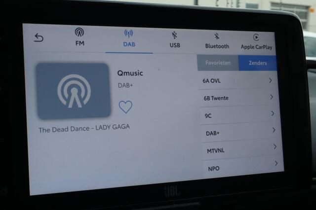 Toyota YARIS Cross 1.5 Hybrid Adventure Electr. A-klep | Stuur en stoelverwarming