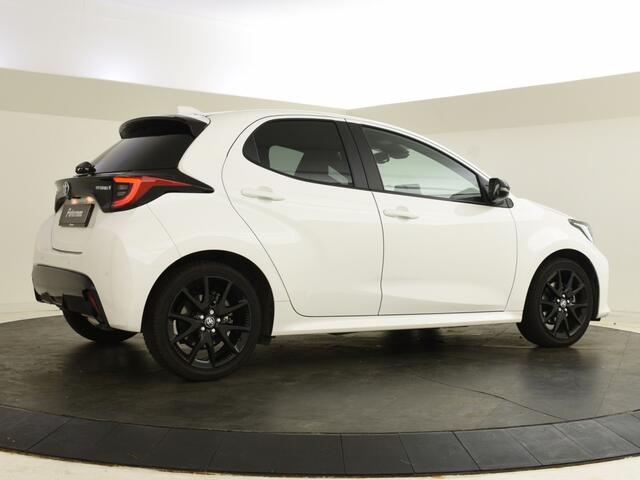 Toyota YARIS 1.5 Hybrid Executive | BSM | Parkeersensoren V + A