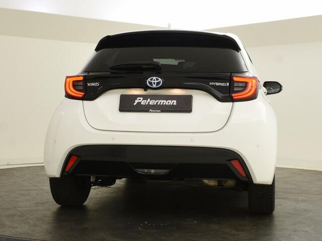 Toyota YARIS 1.5 Hybrid Executive | BSM | Parkeersensoren V + A
