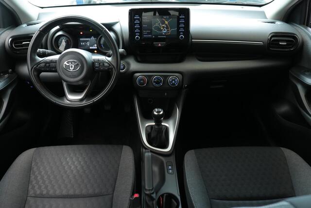 Toyota YARIS 1.5 VVT-i Dynamic, Full LED