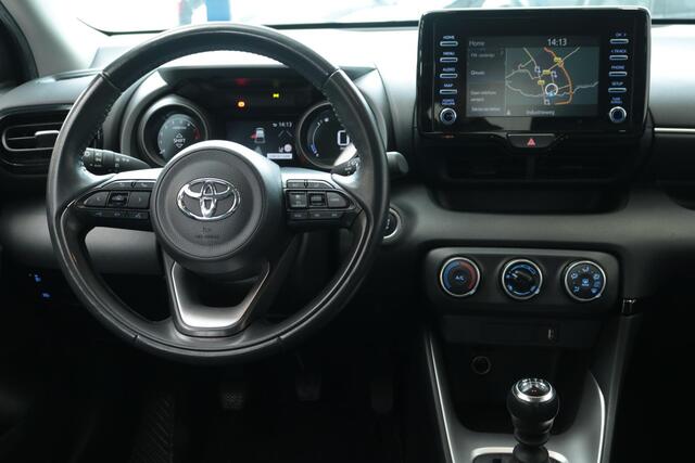 Toyota YARIS 1.5 VVT-i Dynamic, Full LED