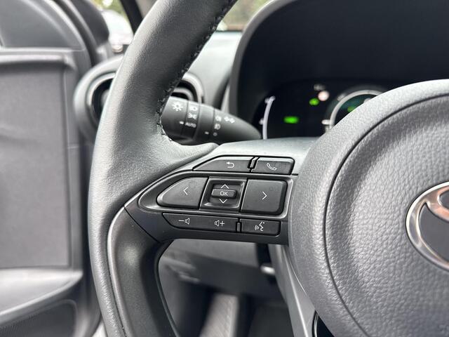 Toyota YARIS 1.5 Hybrid 115 Dynamic | Apple CarPlay/Android auto | Achteruitrijcamera | Comfort pack | Parkeersensoren