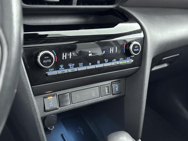 Toyota YARIS Cross 1.5 Hybrid Executive | Pano | Stoelverwarming |