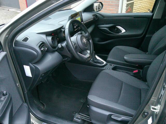 Toyota YARIS 1.5 Hybrid Business Plus