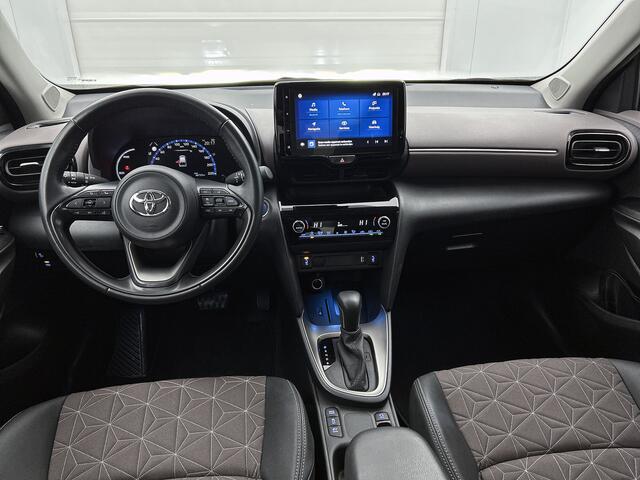 Toyota YARIS Cross 1.5 Hybrid Adventure | Stoelverwarming | Half lederen bekleding | Achteruitrijcamera |