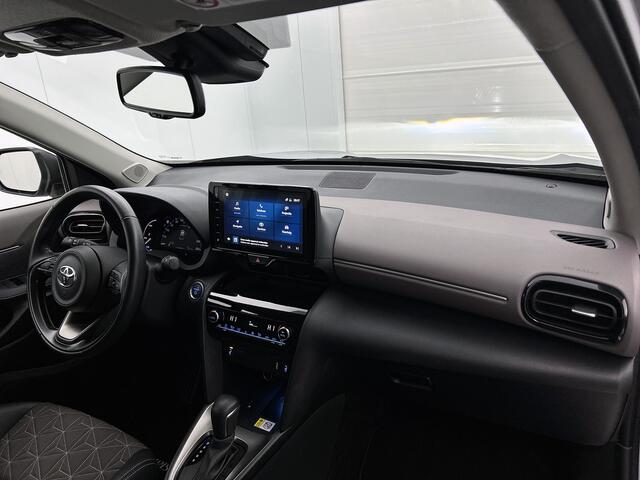 Toyota YARIS Cross 1.5 Hybrid Adventure | Stoelverwarming | Half lederen bekleding | Achteruitrijcamera |
