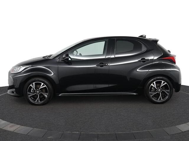Toyota YARIS 1.5 Hybrid 115 Dynamic | Stoelverwarming | Parkeer sensoren | Stuurwiel verwarming |
