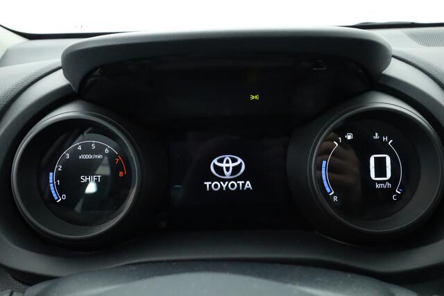 Toyota YARIS 1.5 VVT-i Dynamic | Navi by Apple CarPlay | Camera | Keyless | Adapt. Cruise | Airco | LED |