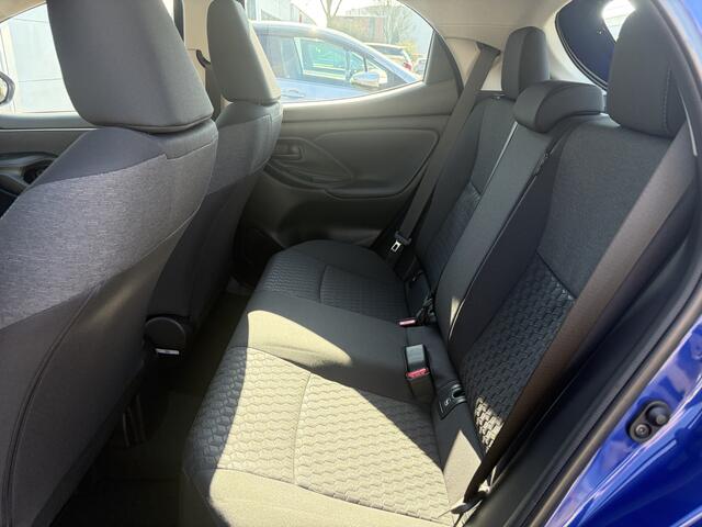 Toyota YARIS 1.5 VVT-i Dynamic NL BTW Auto Dealer Onderhouden Keyless Maar 6282km!