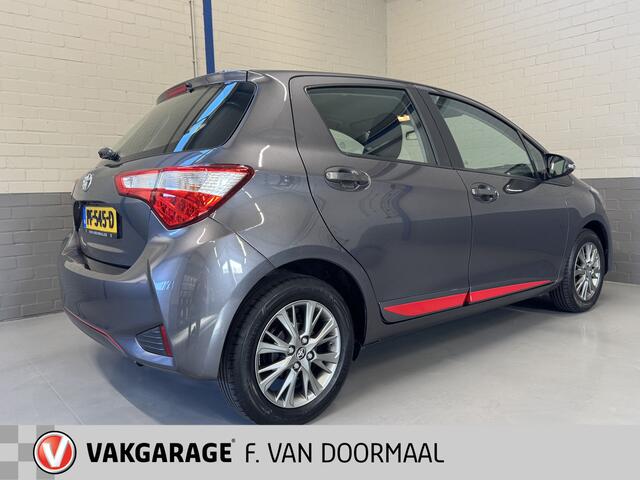 Toyota YARIS 1.0 VVT-i Design Red