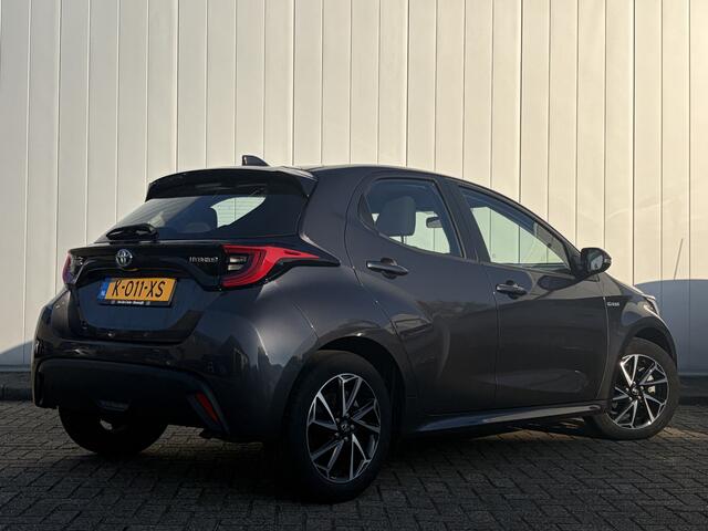 Toyota YARIS 1.5 Hybrid Dynamic NL Auto Dealer Onderhouden Navigatie Keyless Carplay Clima Cruise