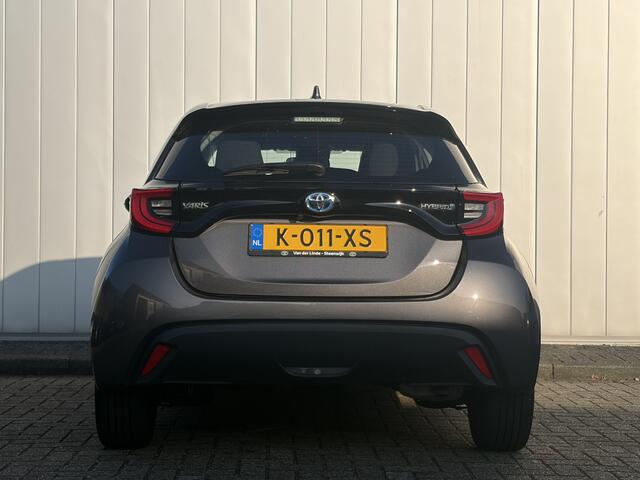 Toyota YARIS 1.5 Hybrid Dynamic NL Auto Dealer Onderhouden Navigatie Keyless Carplay Clima Cruise