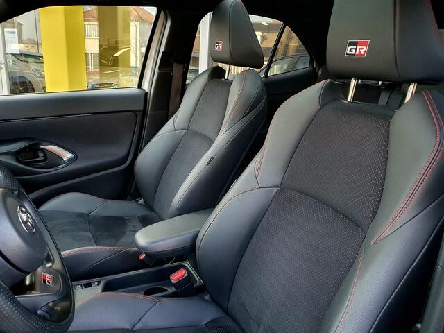 Toyota YARIS Cross 1.5 Hybrid GR Sport All-in prijs!