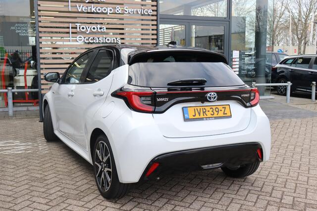Toyota YARIS 1.5 Hybrid Bitone, Half Leder , Stoelverwarming