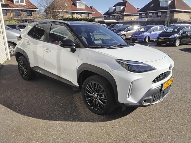 Toyota YARIS Cross 1.5 Hybrid Adventure ,two tone,HUD,BSM,pano,