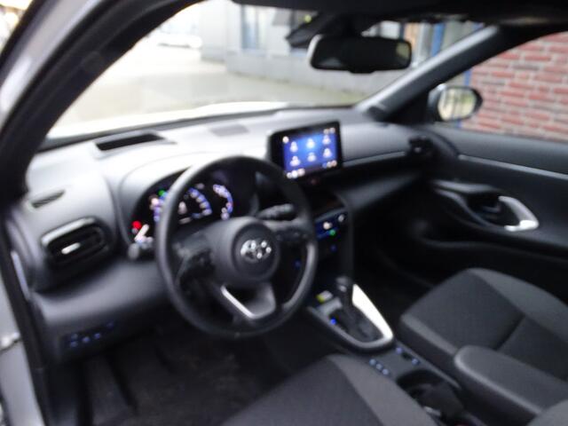 Toyota YARIS Cross 1.5 Hybrid Dynamic TREK HAAK