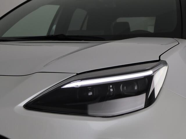 Toyota YARIS Cross 1.5 Hybrid 130 Dynamic Luxury Bi-Tone | Stuur- & Stoelverwarming | Apple Carplay & AndroidAUTO | Navigatie