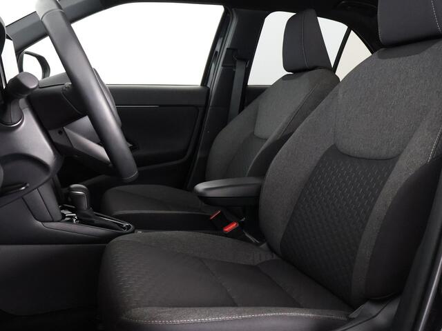 Toyota YARIS Cross 1.5 HYBRID DYNAMIC LUXERY GARANTIE 9-2034 PDC V+A. BLIND SPOT. STUUR/STOELVERWARMING APPLE CARPLAY/ANDROID.