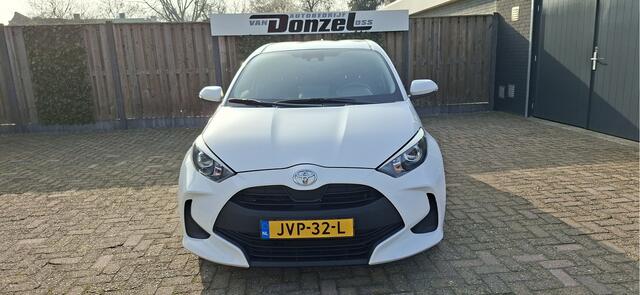 Toyota YARIS 1.0 VVT-i Active CARPLAY / Camera / Cruise