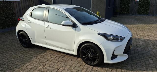 Toyota YARIS 1.0 VVT-i Active CARPLAY / Camera / Cruise