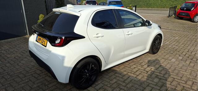 Toyota YARIS 1.0 VVT-i Active CARPLAY / Camera / Cruise