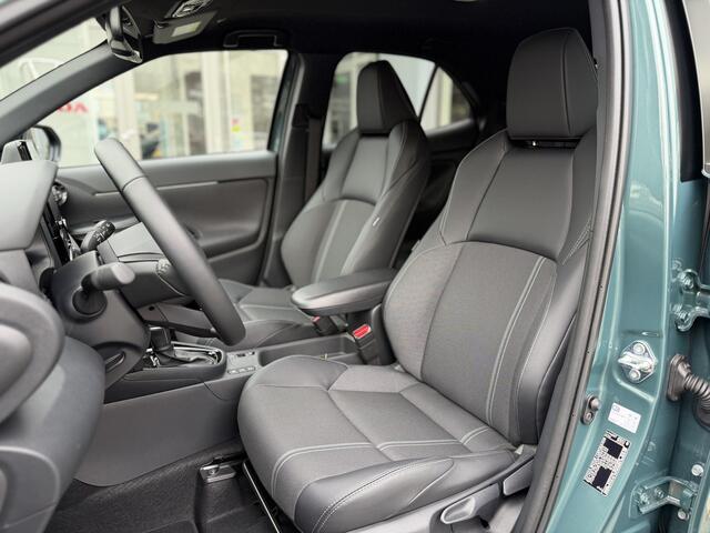 Toyota YARIS Cross 1.5 Hybrid 130 Executive Plus Pack | GEEN AFLEVERKOSTEN | Elektrische achterklep, Parkeersensoren, Dodehoekdetectie