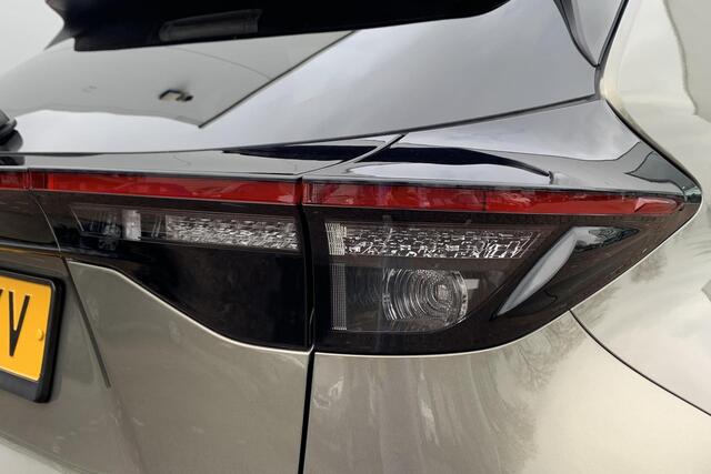 Toyota YARIS Cross 1.5 Hybrid Executive Trekhaak / Camera / Carplay / Stoelverwarming