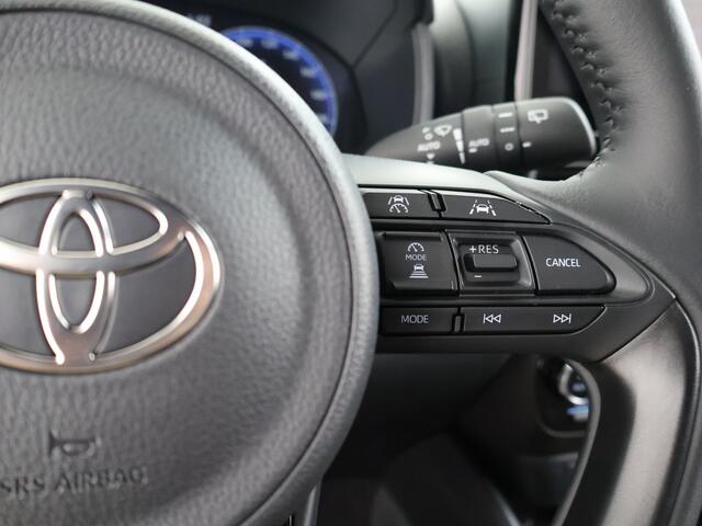 Toyota YARIS 1.5 Hybrid 130 Executive Nu met ¤ 2000,- inruilpremie | uit voorraad leverbaar