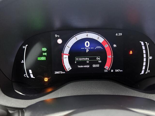 Toyota YARIS 1.5 Hybrid Dynamic | Stoel / Stuurwielverwarming | Navigatie | Parkeersensoren | NH / Mevr. van Houten HK 20-3